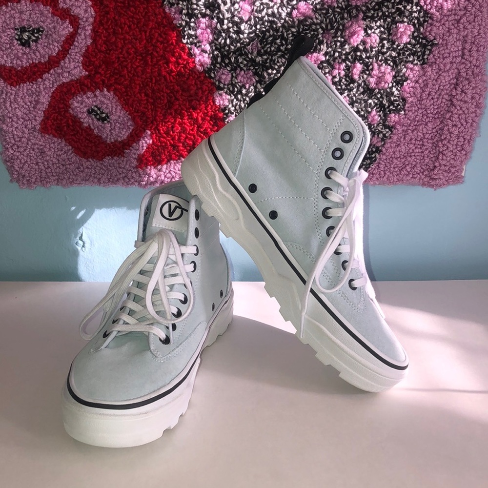 Vans: Light Blue Sentry Wc